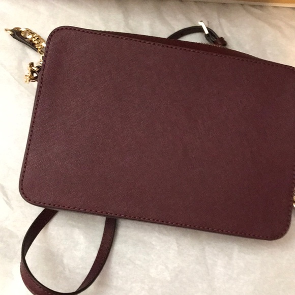 š„SALEš„Michael Kors Jet Set Crossbody Bag Merlot - Picture 2 of 7